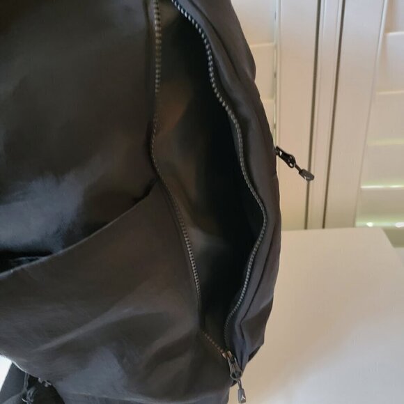 Orlando Valkyries Volleyball Team Backpack Rucksack - Lightweight and Roomy - Picture 6 of 16